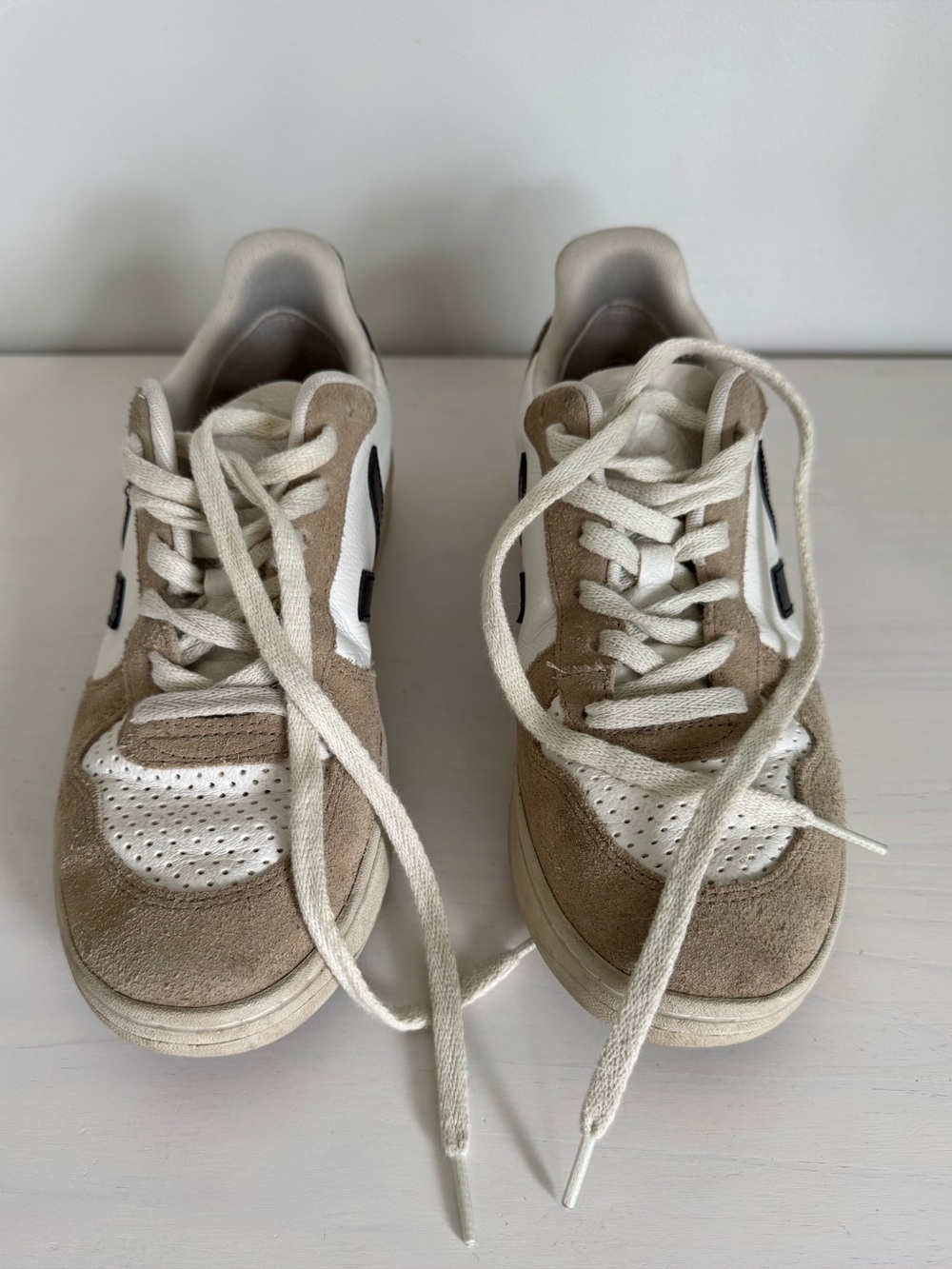 Veja V-10 White Black Sahara Low Top Sneakers Leather Suede EU 39 US Women's 8 - Picture 11 of 12
